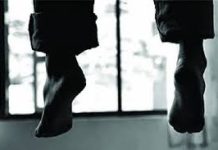 Seorang Pria Ditemukan Tewas Gantung Diri Dalam Kamar