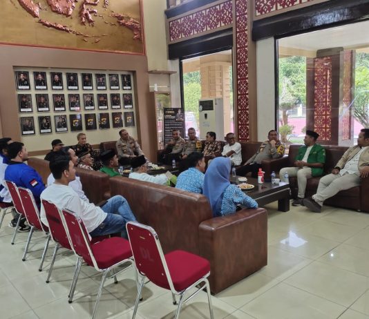 Polda Sultra Bersama Tokoh Agama dan Masyarakat Gelar Jumat Curhat