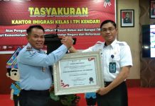 Kantor Imigrasi Kelas I TPI Kendari Raih Penghargaan Predikat WBK Dari PAN-RB