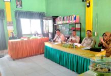 Peduli Pendidikan, Dewan Tinjau Gedung SDN 70 Kendari yang Sangat Memprihatinkan
