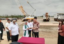 Menaker Terima Bantuan Alat Berat dari PT VDNI dan PT OSS untuk BPVP Kendari