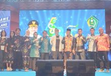 Ridwan Zakariah bersama Ketua TP PKK Butur Hadir di Puncak HUT Konawe Ke-63 Tahun