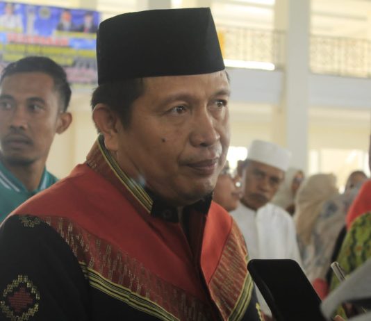 Rusman Emba Harap Polda Sultra Secepatnya Tangkap Pemilik Akun Penghina Suku Muna