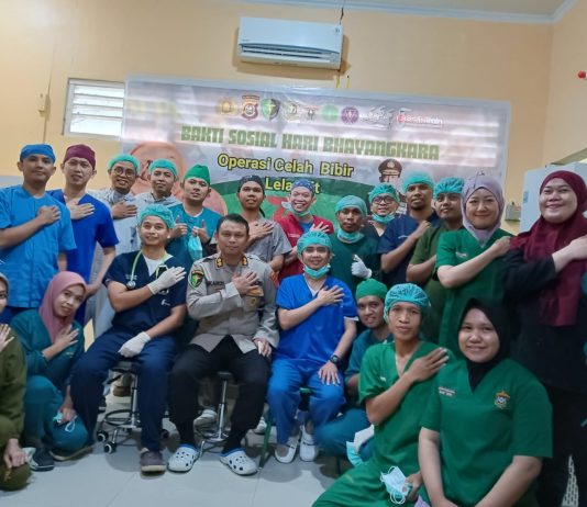 Bid Dokkes Polda Sultra dan RS Bhayangkara Kendari Gelar Operasi Bibir Sumbing dan Langit-langit