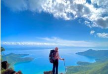 Eksotis Pulau Padamarang Kolaka, Jernihnya Air Laut Silaukan Mata