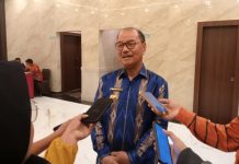 Bupati Konsel Surunuddin Beri Sinyal Siap Maju Pilgub Sultra 2024