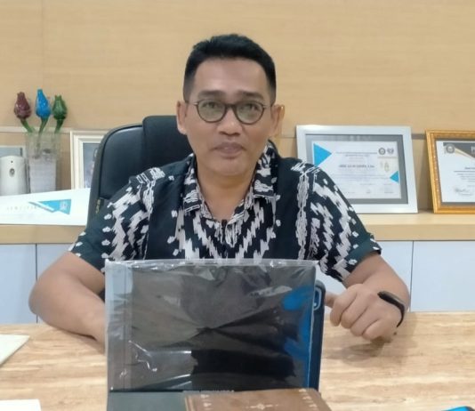 Abdul Salam Sahadia Tantang Kepala KUPP Kelas I Molawe Buka Data Tongkang Keluar