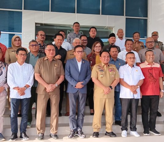 Pj Gubernur Andap Budhi Revianto Kunker Perdana di DPRD Sultra