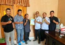 Kesbangpol Resmi Terima SK PWI Konawe Selatan
