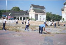 Sambut HUT TNI ke-78, Lanal Kendari Bersih-bersih di Kawasan Tugu MTQ