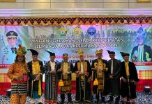 Pj Gubernur Andap Budhi Revianto Terima Gelar Adat Kesultanan Buton Mia Ogena Bhawaangi Yi Sulawesi Tenggara