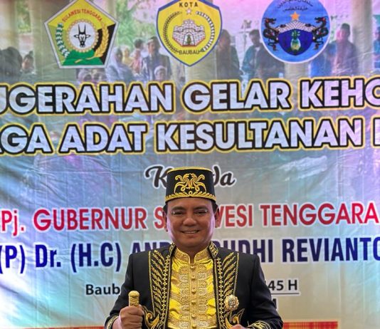 Berkarakter Adat, Pj. Gubernur Sultra Pimpin HUT Kota Baubau