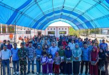 Bupati Koltim Serahkan Beasiswa kepada 52 Siswa Kategori Miskin dan Berpretasi di Desa Tetewua