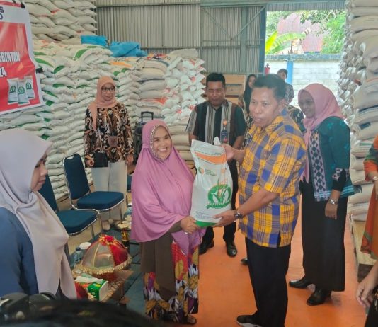 Wabup Butur Salurkan Bantuan CPP kepada 7.061 KPM