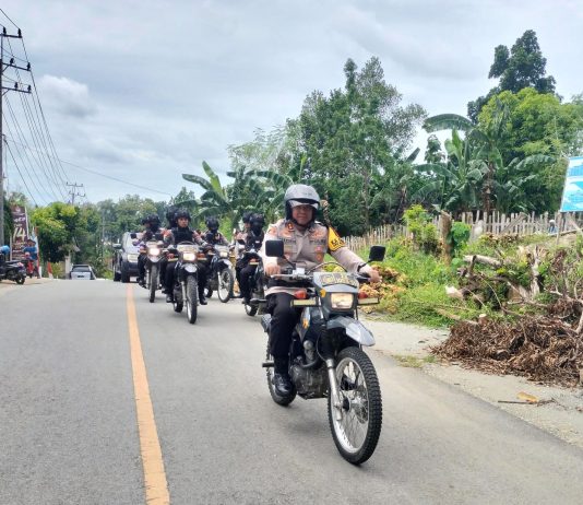 Kapolres Muna Lakukan Patroli Roda Dua Untuk Pastikan Kamtibmas Menjelang H-1 Pencoblosan