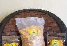 Nikmatnya Keripik Pisang “Haji Gondrong” Buatan Pemuda Asal Konawe