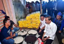 Presiden Jokowi Tinjau Stabilitas Harga Pasar Lacaria Kolaka Utara Jelang Idul Adha