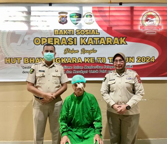 Biddokkes Polda Sultra Laksanakan Operasi Katarak Gratis Bagi Lansia Kurang Mampu