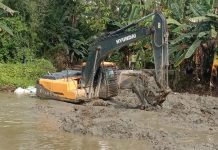 Cegah Pendangkalan Sungai di Lorong Produksi, Bupati Koltim Perintahkan Lakukan Pengerukan