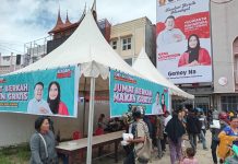 Yudhi-Nirna Bagikan Makanan Gratis Kepada Warga Kendari Setiap Jumat