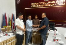 KPU Butur Sampaikan Hasil Penelitian Dokumen Persyaratan Calon ke Masing-masing Paslon