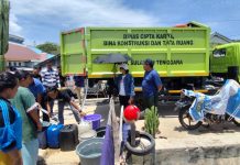 Dinas Cipta Karya, Bina Kontruksi dan Tata Ruang Sultra Salurkan 4.800 Liter Air Bersih