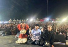 Lantunan Shalawat Bersama Haddad Alwi dan Puluhan Ribu Masyarakat Menggema di Perayaan HUT Koltim ke-12