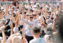 Tumpah Ruah Masyarakat Kolaka Timur Ramaikan Color Run di Ladongi