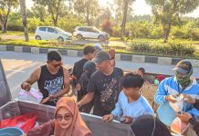 Peduli di Bulan Ramadan, Pengurus Fokmapp Desa Labunti Berbagi Takjil Gratis Kepada Masyarakat