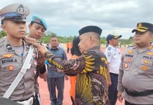 Bupati Butur Pimpin Apel Gelar Pasukan Operasi Ketupat Anoa 2025