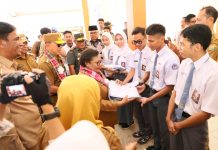 Gubernur Sultra Dorong Kemandirian SMK Melalui Produksi Seragam Sekolah