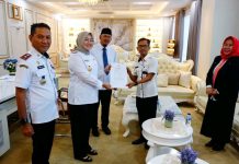 Wali Kota Kendari Serahkan SK Lima Plt Kepala OPD, Berikut Nama-namanya