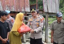 Kapolres Kolut Salurkan Bantuan Korban Angin Puting Beliung di Desa Sapoiha