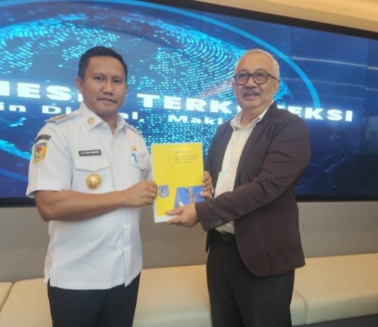 Bupati Muna Barat Usulkan Pembangunan BTS dan Internet Gratis Sekolah di Wilayah Terpencil