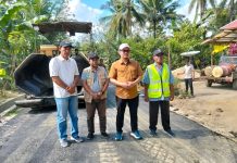 Bupati Koltim Cek Progres Pengaspalan Jalan di Desa Tasahea