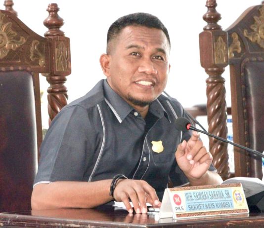 Anggota DPRD Butur Kembali Suarakan Penanganan Jaringan Telkomsel dan Listrik di Wilayah Kambowa