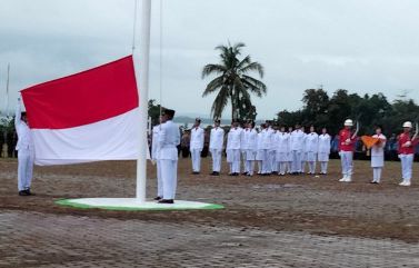 IMG-20250819-WA0000 Paskibraka Butur sukses mengibarkan bendera merah putih pada upacara HUT kemerdekaan RI ke 80 di lapangan Minaminanga, Kecamatan Kulisusu.