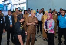 Tinjau PPS Kendari, Gubernur Sultra Dorong Industri Pengolahan Ikan