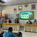 FHIL UHO Edukasi Siswa SMPN 1 Konawe Selatan tentang Konservasi Air melalui Sosialisasi dan Praktik Pembuatan Biopori